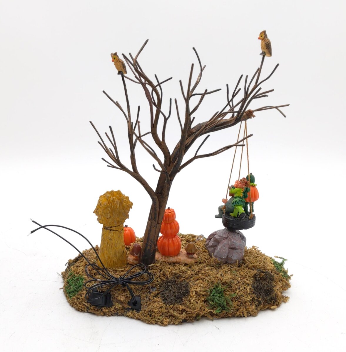 K-Line K42447 O Halloween Haunted Tree Swing Accessory