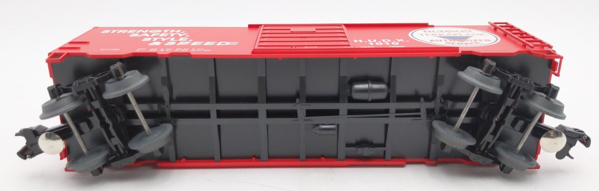 Weaver 1010 O Gauge Hudson Terraplane Boxcar LN