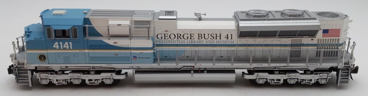 Lionel 6-34618 UP George Bush SD70 Ace Diesel Locomotive #4141 with Legacy