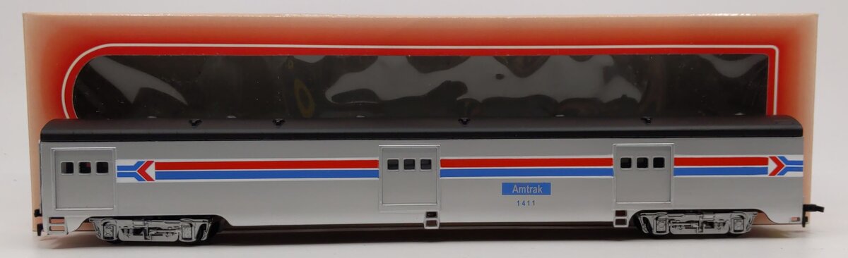 IHC 48000 HO Scale Amtrak Smooth Side Baggage Car #1411
