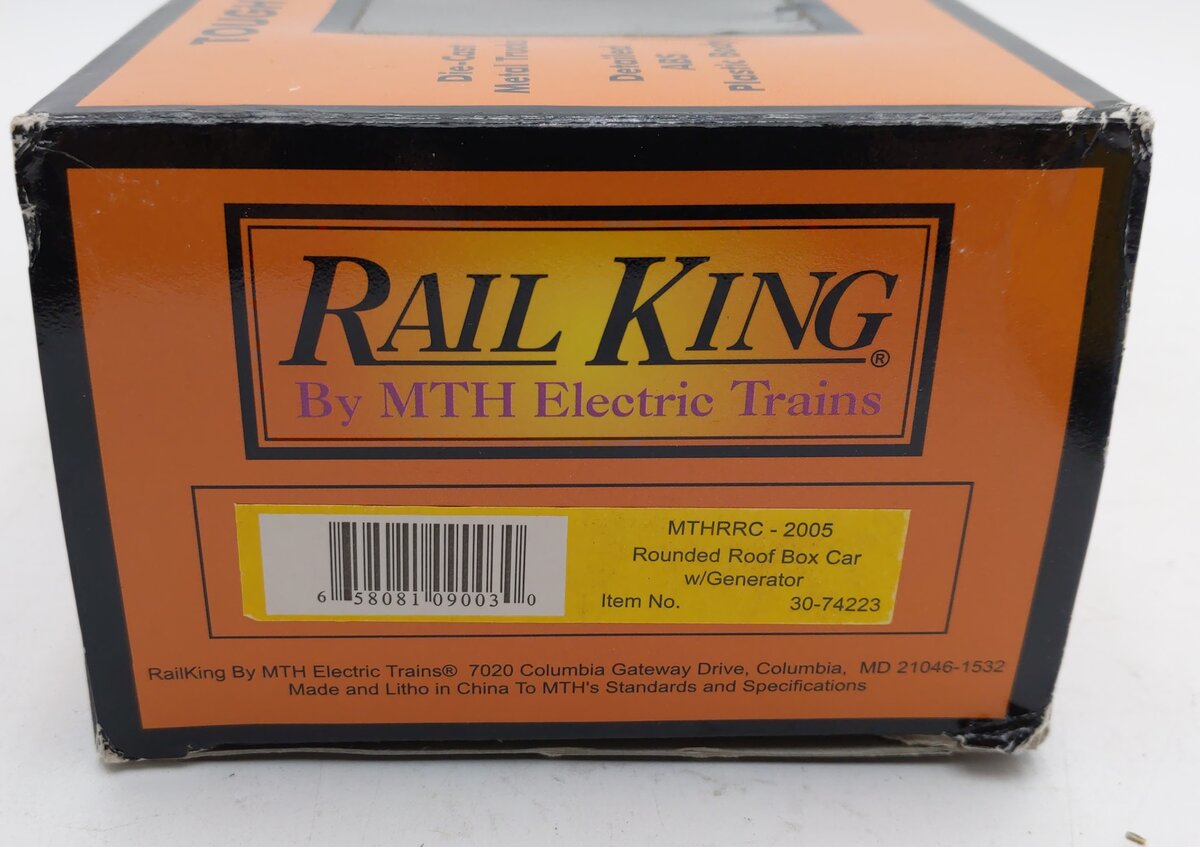 MTH 30-74223 O Gauge MTH RRC Rounded Roof Boxcar #2005 with Generator MT/Box