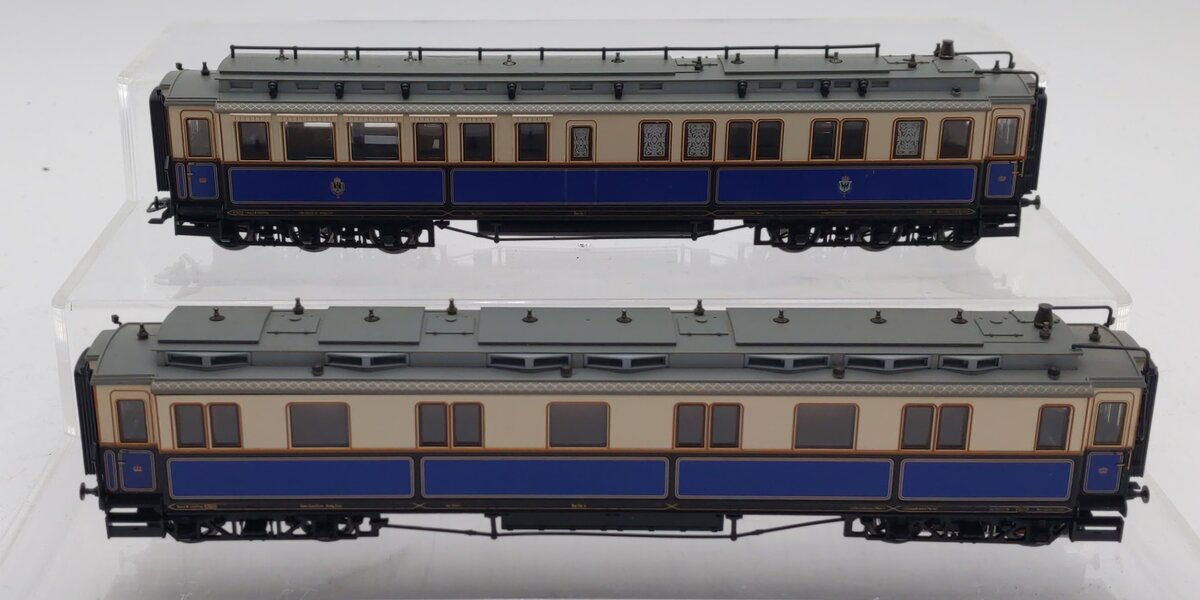 Märklin 鉄道模型 3ｘ SET HO：S+E+T2 E Extension Set with Electric Turnouts | Maerklin US