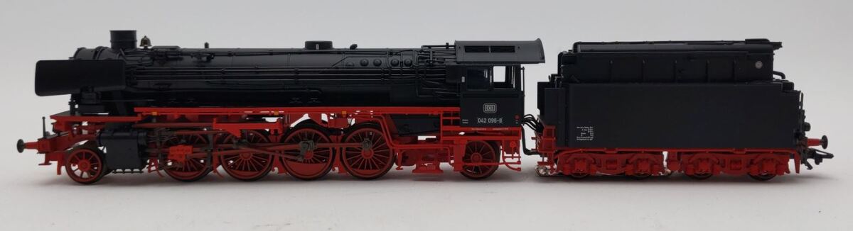 Marklin 37925 HO German Federal Railroad DB Class 042 2-8-2 Sound