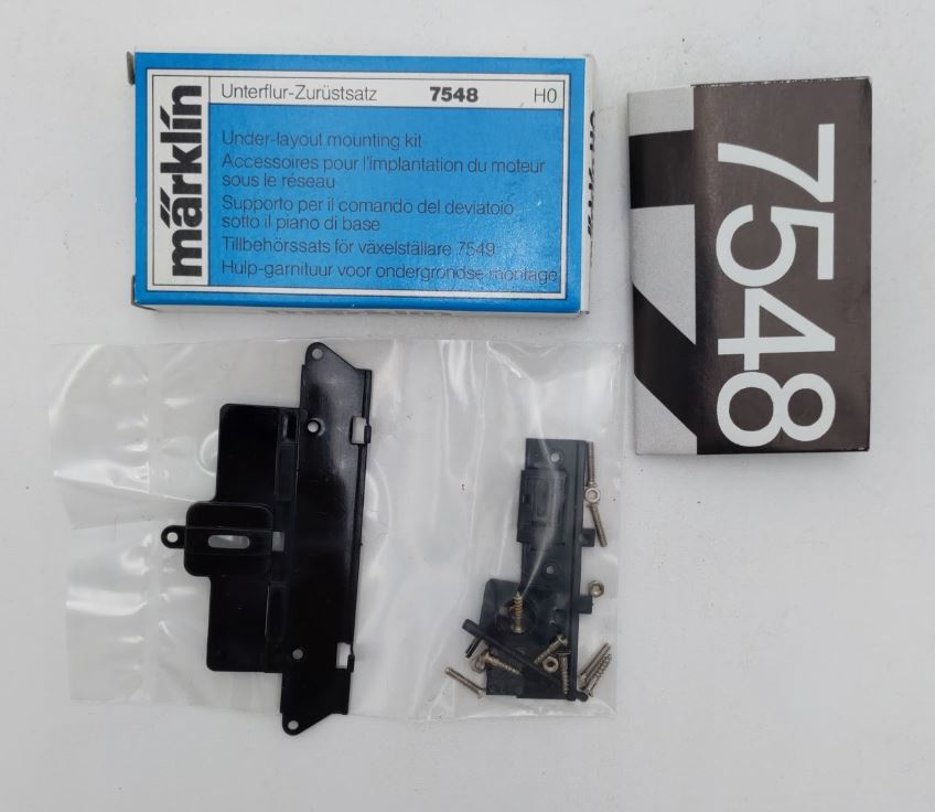 Marklin 7548 HO Under-Layout Mounting Kit