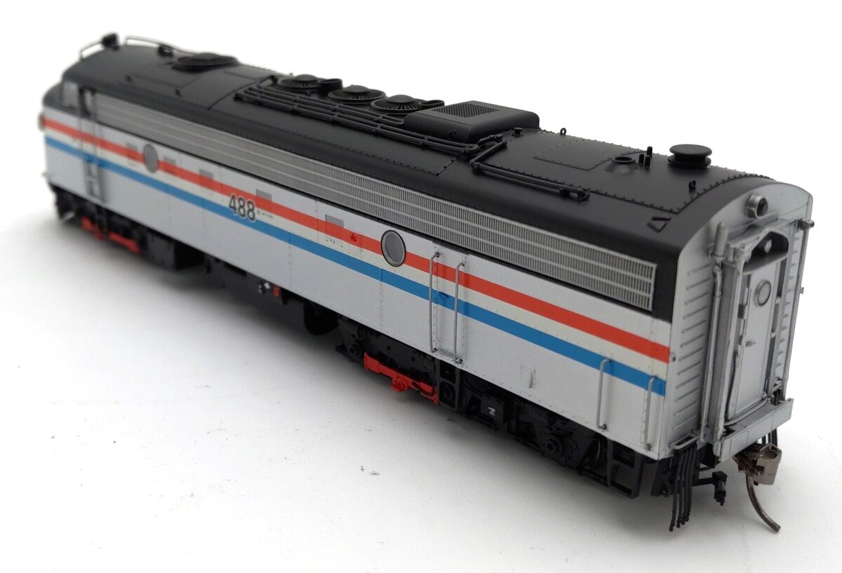 Rapido Trains 14555 HO Amtrak EMD FL9 Diesel Locomotive #488