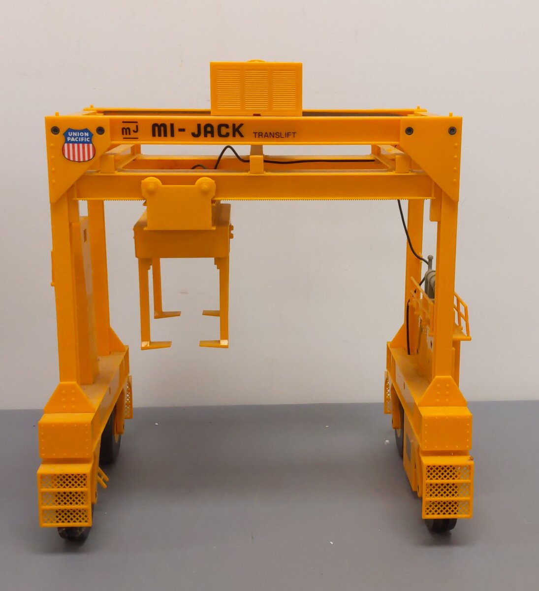 Lionel 6-12741 O Gauge Union Pacific Intermodal Crane LN/Box