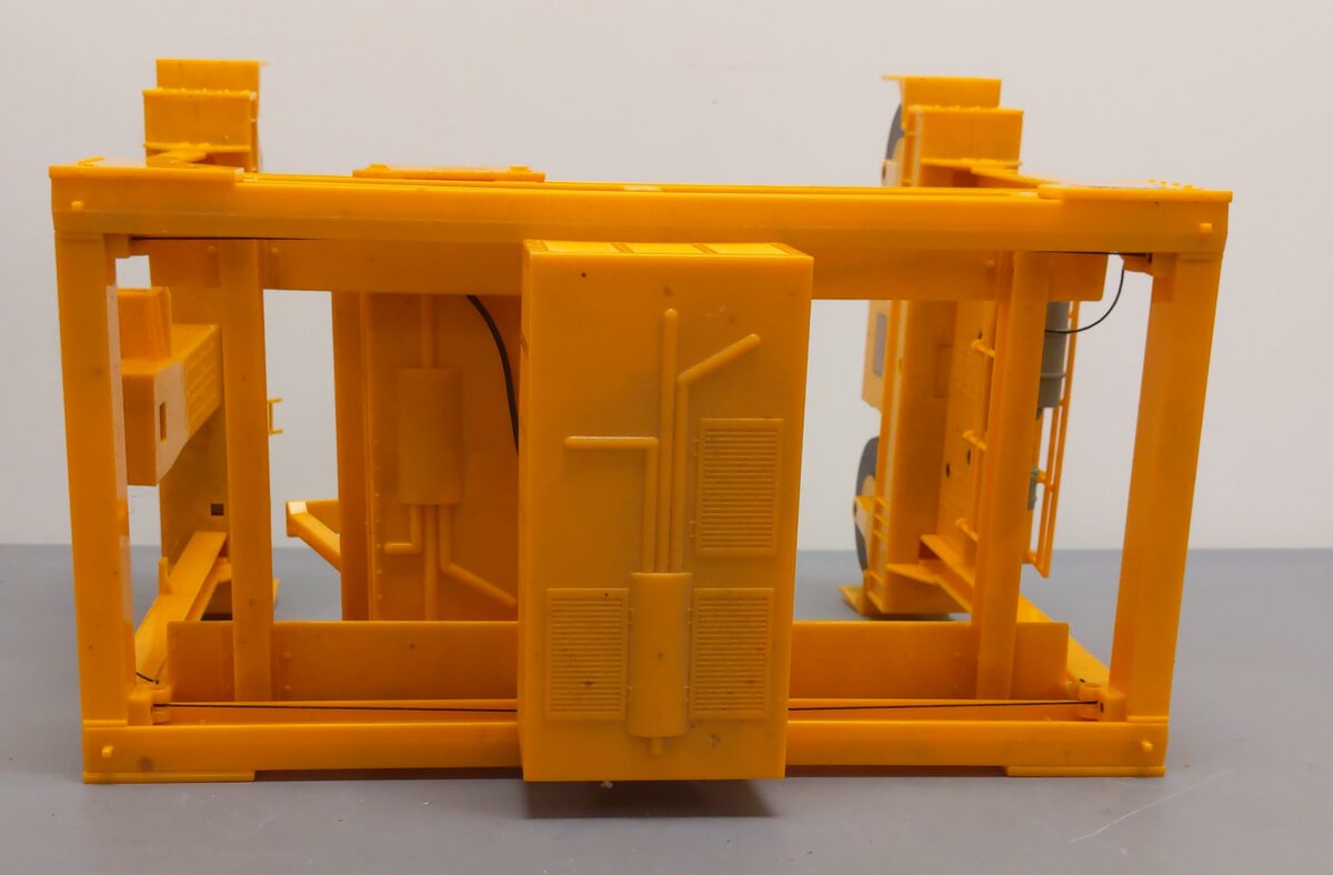 Lionel 6-12741 O Gauge Union Pacific Intermodal Crane LN/Box