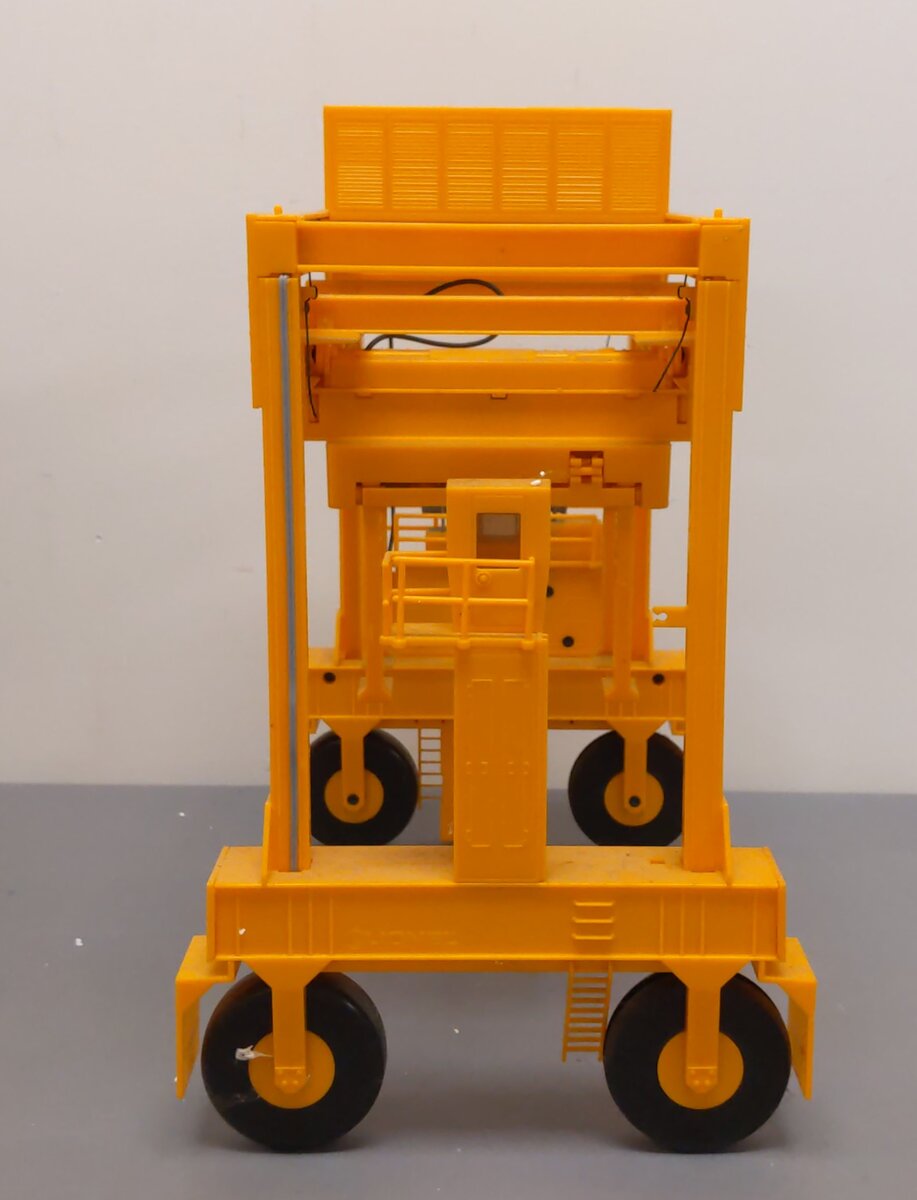 Lionel 6-12741 O Gauge Union Pacific Intermodal Crane LN/Box