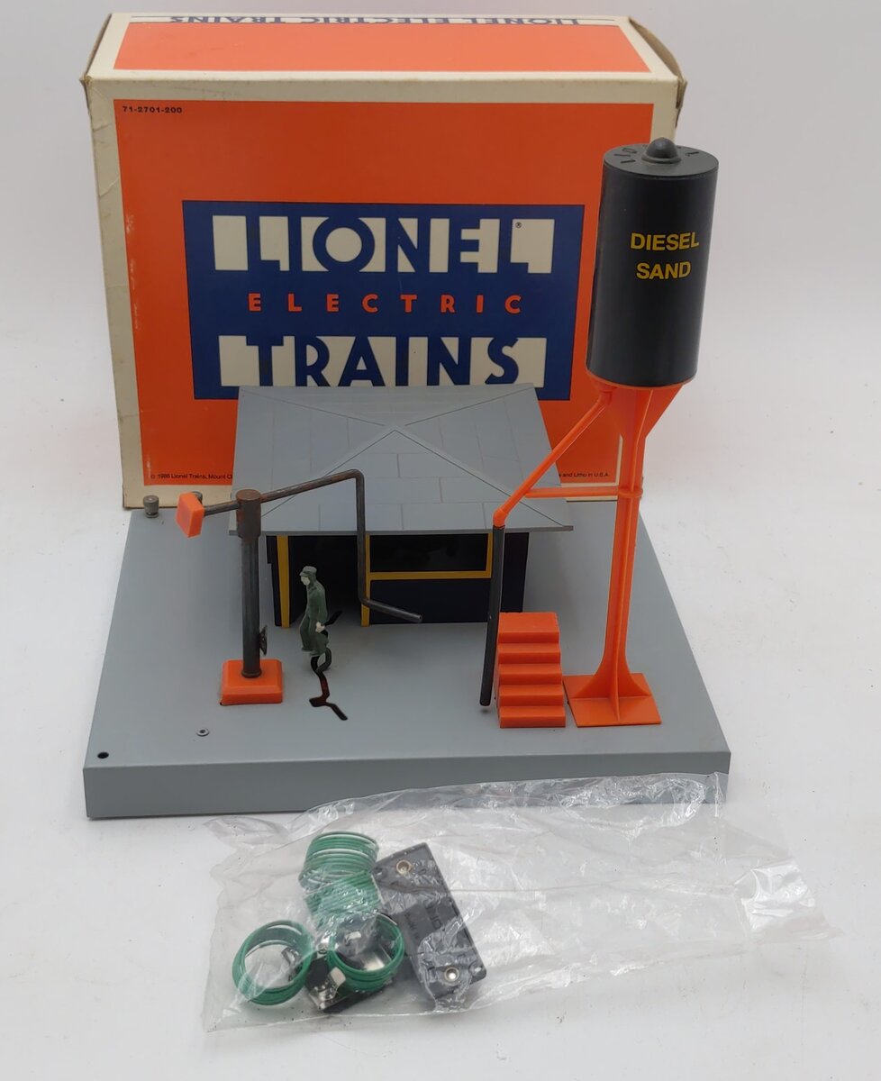 Lionel 6-12701 O Gauge Operating Diesel Fueling Station LN/Box