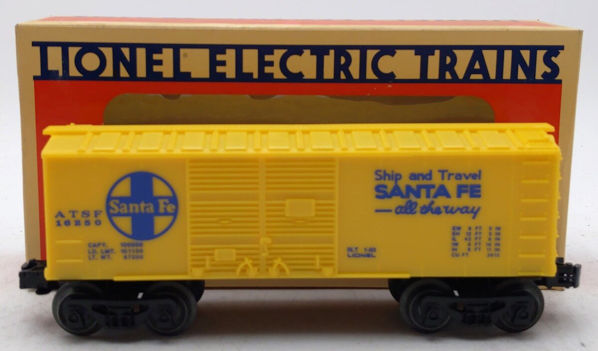 Lionel 6-16250 O Gauge Santa Fe Boxcar NIB