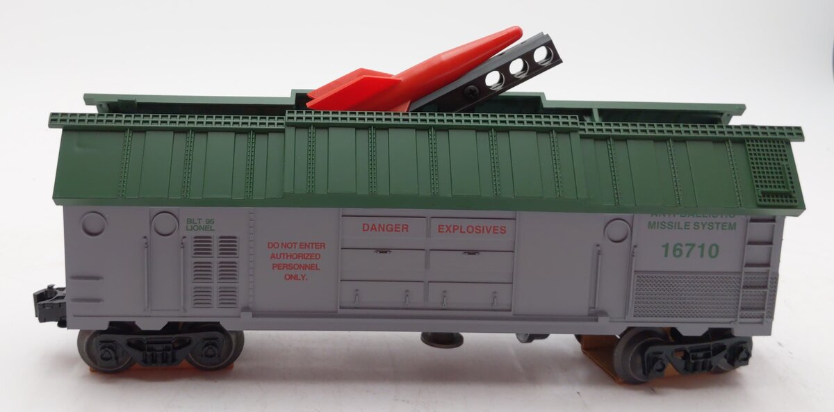 Lionel 6-16710 O Gauge Operating U.S. Army Missile Car #16710 LN/Box