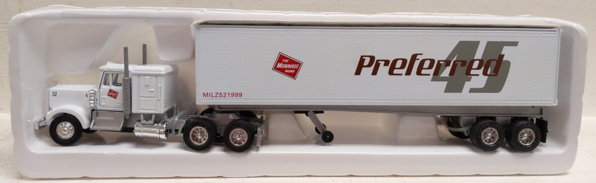 Lionel 6-52180 O Gauge Milwaukee Road Flatcar #194799 NIB