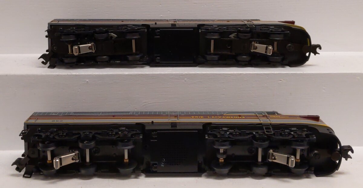 Lionel 6-18116 O Gauge Erie Lackawanna PA AA Diesel Set #858/859 EX/Box