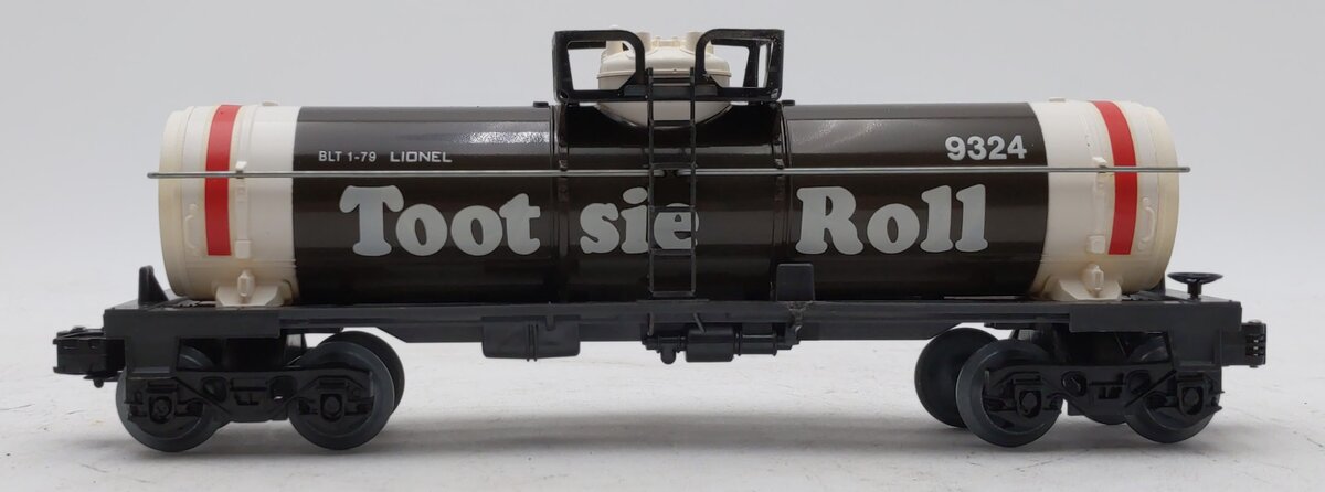 Lionel 6-9324 O Gauge Tootsie Roll Single Dome Tank Car EX/Box