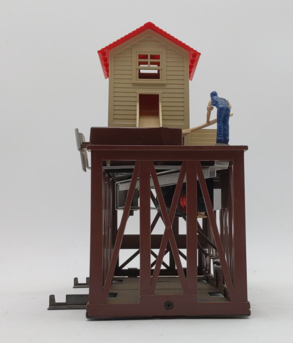 Lionel 6-2306 O Gauge Operating Icing Station w/ PFE Ice Car #6700 LN/Box