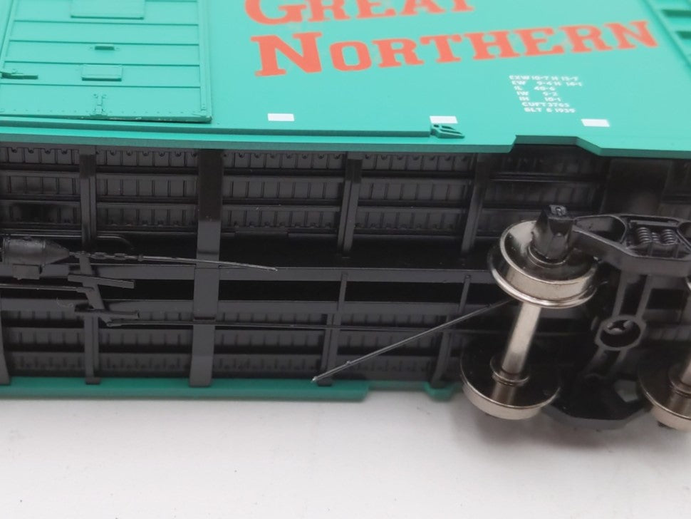 MTH 85-74058 HO Scale Great Northern 40' PS1 Boxcar #27014