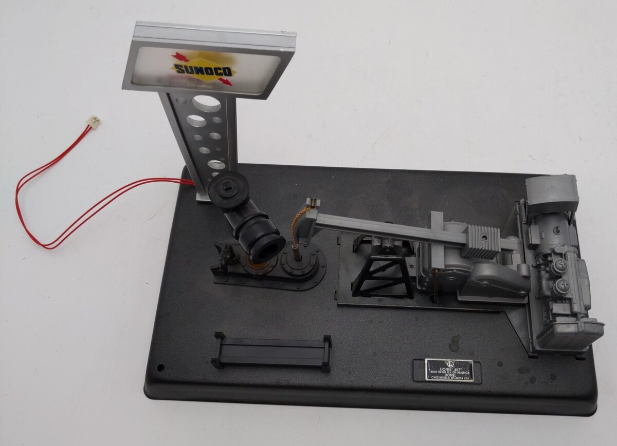 Lionel 6-12945 O Gauge Sunoco Animated Pumping Station #457 LN/Box