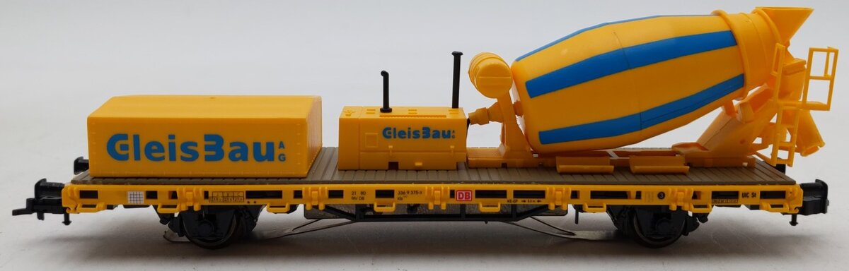 Viessmann 2625 HO GleisBau Low-Side Car w/Motorized Cement Mixer