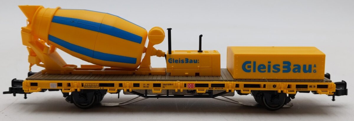 Viessmann 2625 HO GleisBau Low-Side Car w/Motorized Cement Mixer