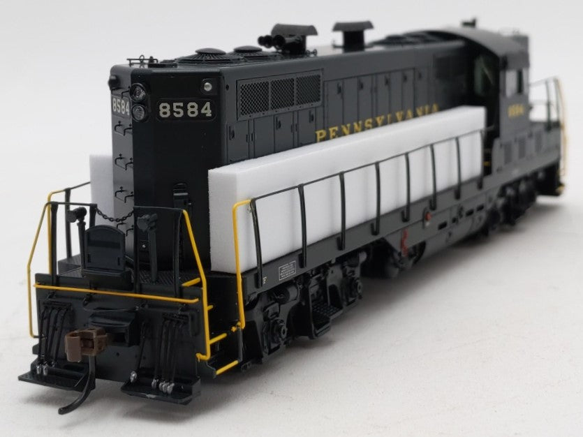 Athearn G82356 HO Scale PRR GP7 Diesel Locomotive #8584 with DCC and Sound