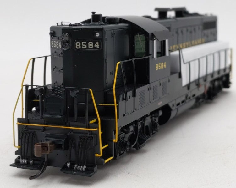 Athearn G82356 HO Scale PRR GP7 Diesel Locomotive #8584 with DCC and Sound