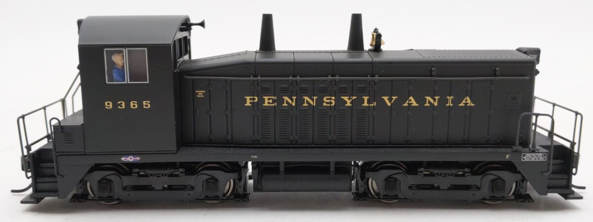 Broadway Limited 6750 HO Pennsylvania EMD SW7 Diesel Locomotive #9365 w/Paragon4