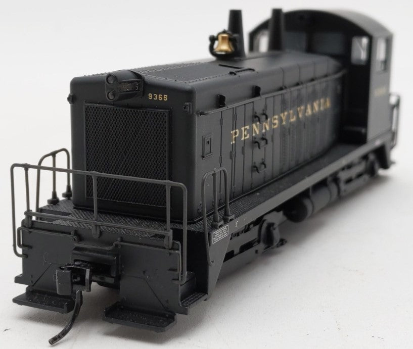Broadway Limited 6750 HO Pennsylvania EMD SW7 Diesel Locomotive #9365 w/Paragon4