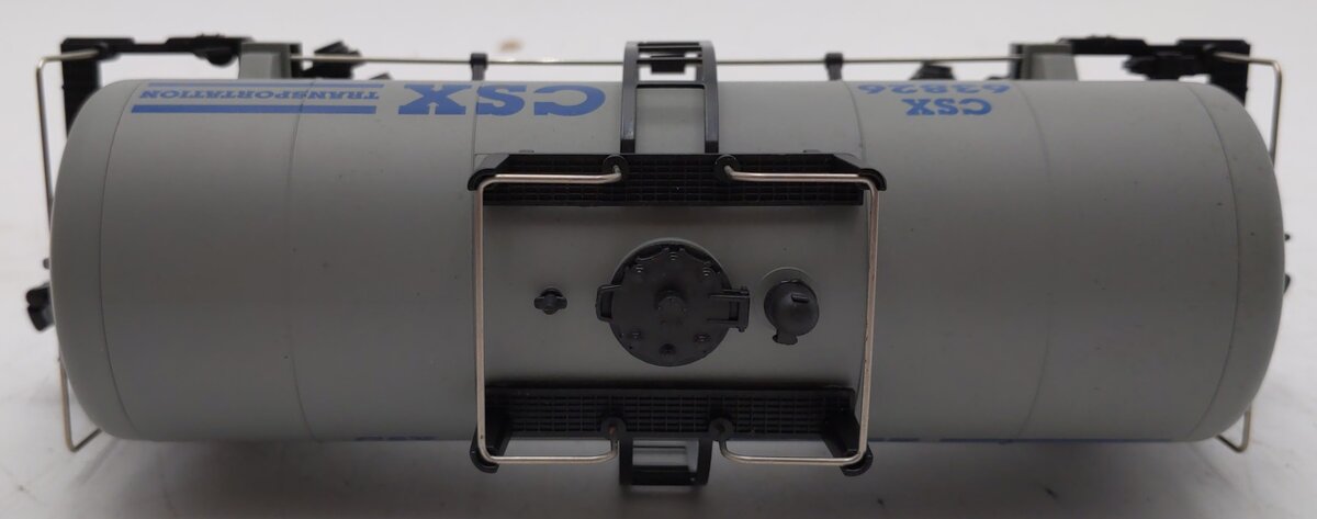 MTH 20-96003 O Gauge CSX 8000 Gallon Single Dome Tank Car #63826 LN/Box