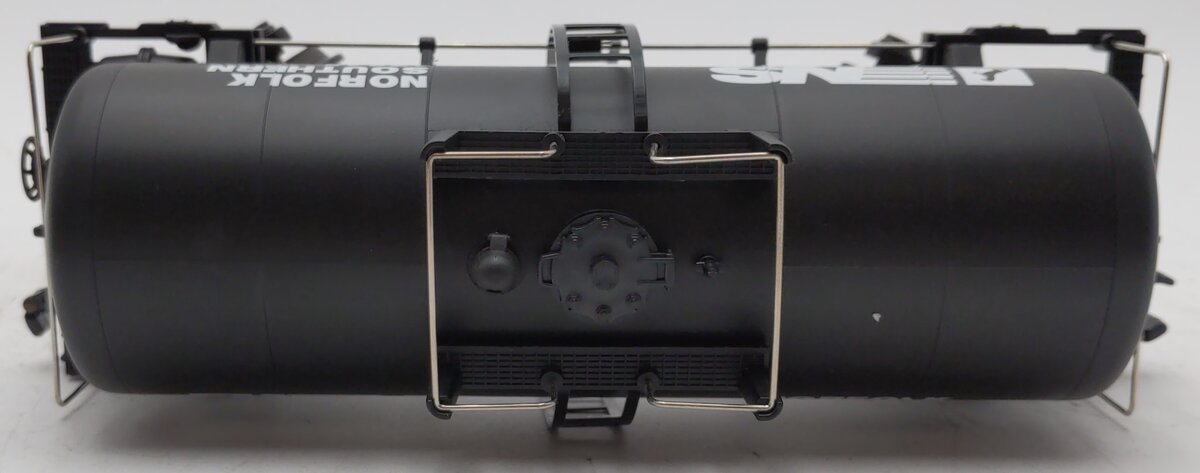 MTH 20-9600 O Gauge Norfolk Southern 8,000 Gallon Tank Car #67845 EX