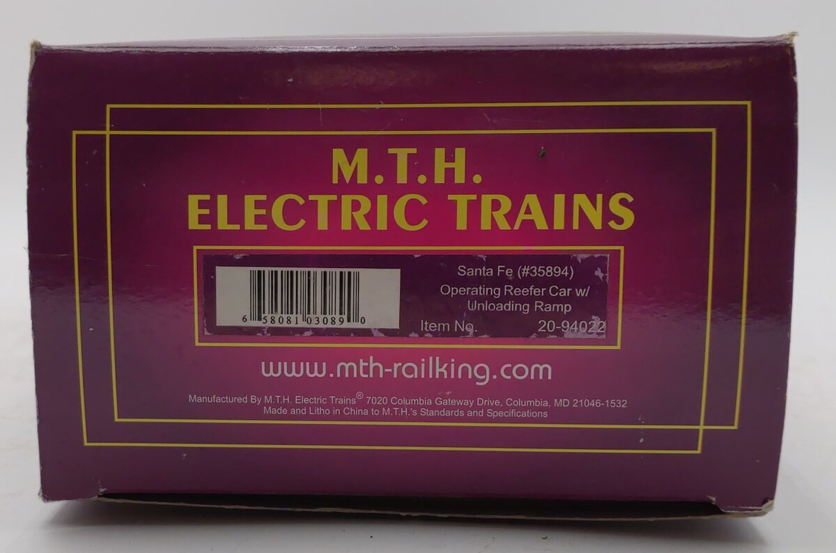 MTH 20-94022 O Gauge Santa Fe Operating Reefer Car #35894 w/ Unloading Ramp