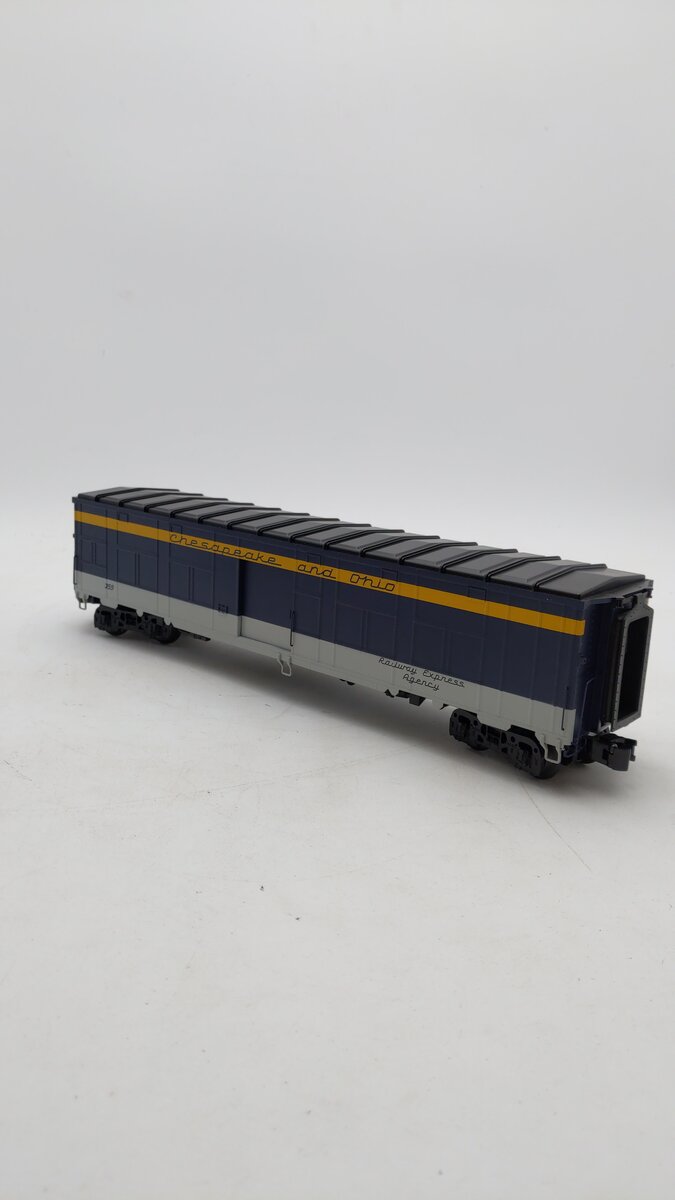 Atlas 3007708 O Chesapeake & Ohio Rebuilt Troop Express Boxcar #359 (3-Rail) LN/Box