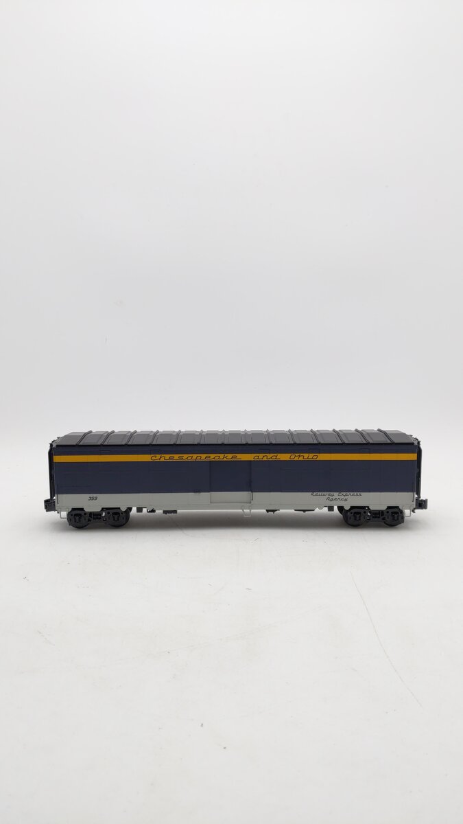 Atlas 3007708 O Chesapeake & Ohio Rebuilt Troop Express Boxcar #359 (3-Rail) LN/Box
