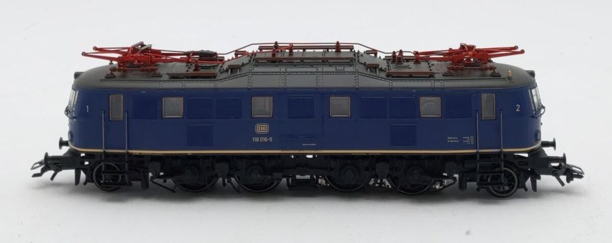 Marklin 37682 HO German Federal Railroad DB Electric Class 118 - 3-Rail
