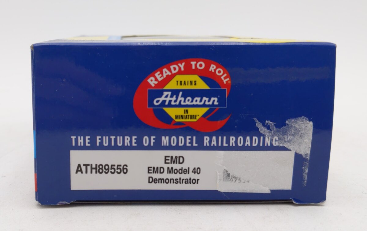 Athearn 89556 HO Blue/Stripe EMD Model 40 Diesel Locomotive