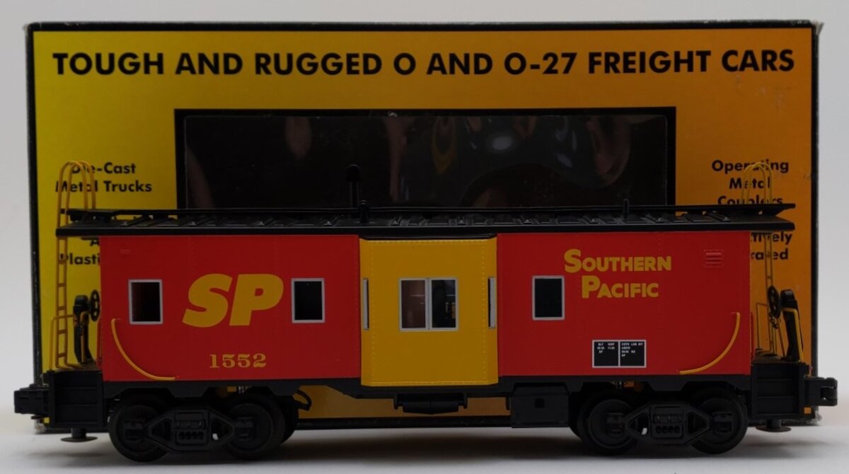 MTH 30-7793 O Gauge Southern Pacific Bay Window Caboose #1552 LN/Box