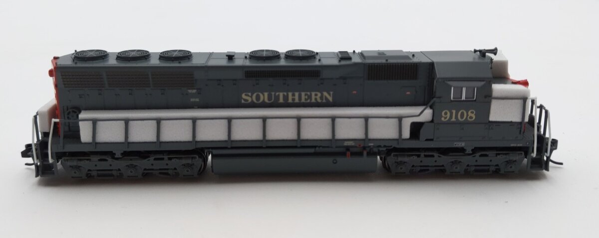 Atlas 40005580 N SP SD45 Low Nose Diesel Locomotive #9108 with Sound & DCC