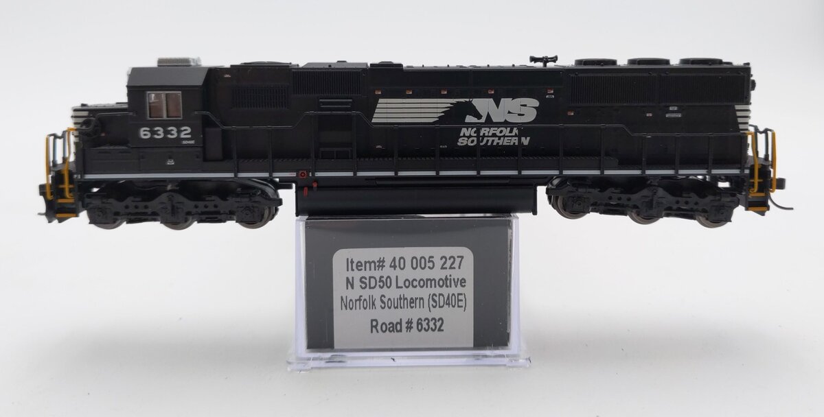 Atlas 40005227 N Norfolk Southern SD-50 Diesel Locomotive #6332