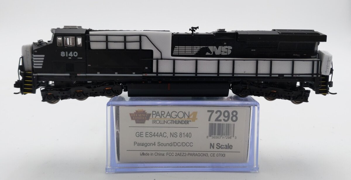 Broadway Limited 7298 N Norfolk Southern GE ES44AC Diesel Locomotive #8140