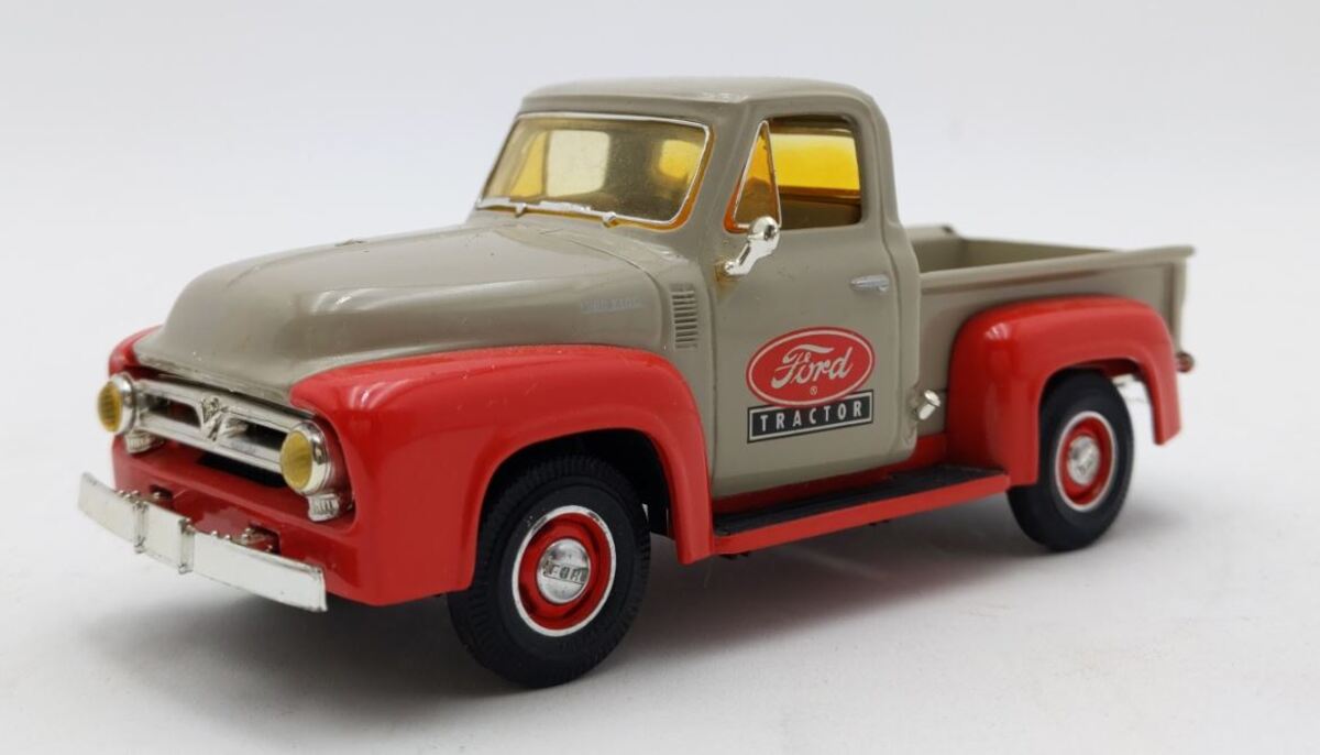 First Gear 10-1547 1:34 1953 Ford F-100 Diecast Pickup Truck EX/Box