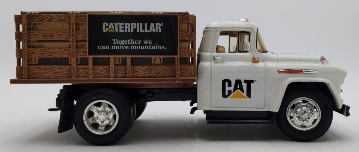 Ertl 2013 1:25 Scale Cat 1957 Chevy Stake Truck LN