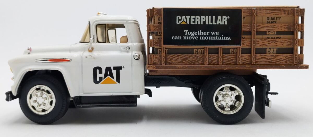 Ertl 2013 1:25 Scale Cat 1957 Chevy Stake Truck LN