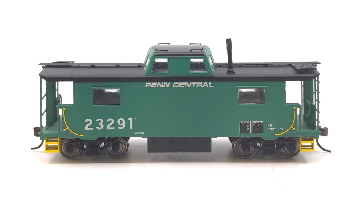 Bowser 41077 HO Scale Penn Central N8 Caboose #23291
