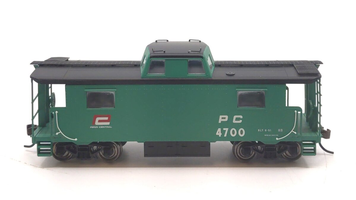 Bowser 41080 HO Penn Cantral PRR N8 Caboose Executive Line #4700