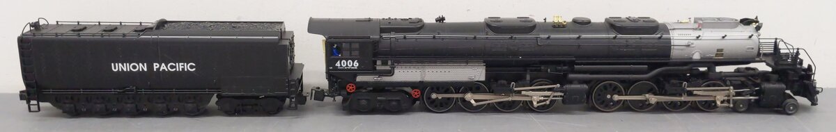 Lionel 6-28029 O UP Big Boy 4-8-8-4 Articulated Steam Engine & Tender #4006 EX/Box