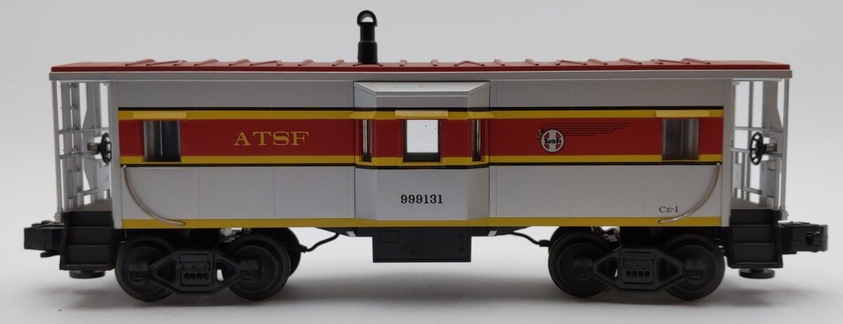 MTH 30-7716 O Gauge AT&SF Bay Window Caboose #999131 LN/Box