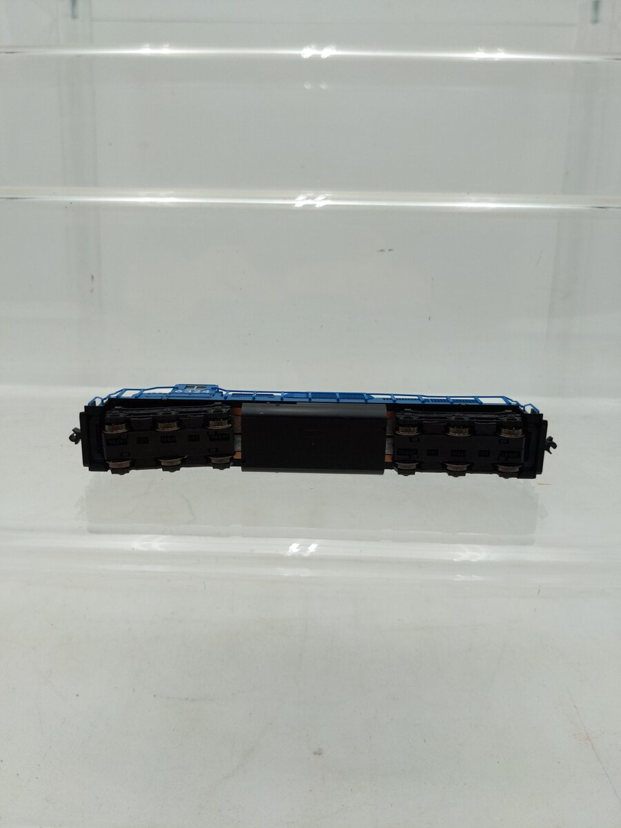 Kato 176-2003 Conrail SD40 Powered Diesel Locomotive #6324