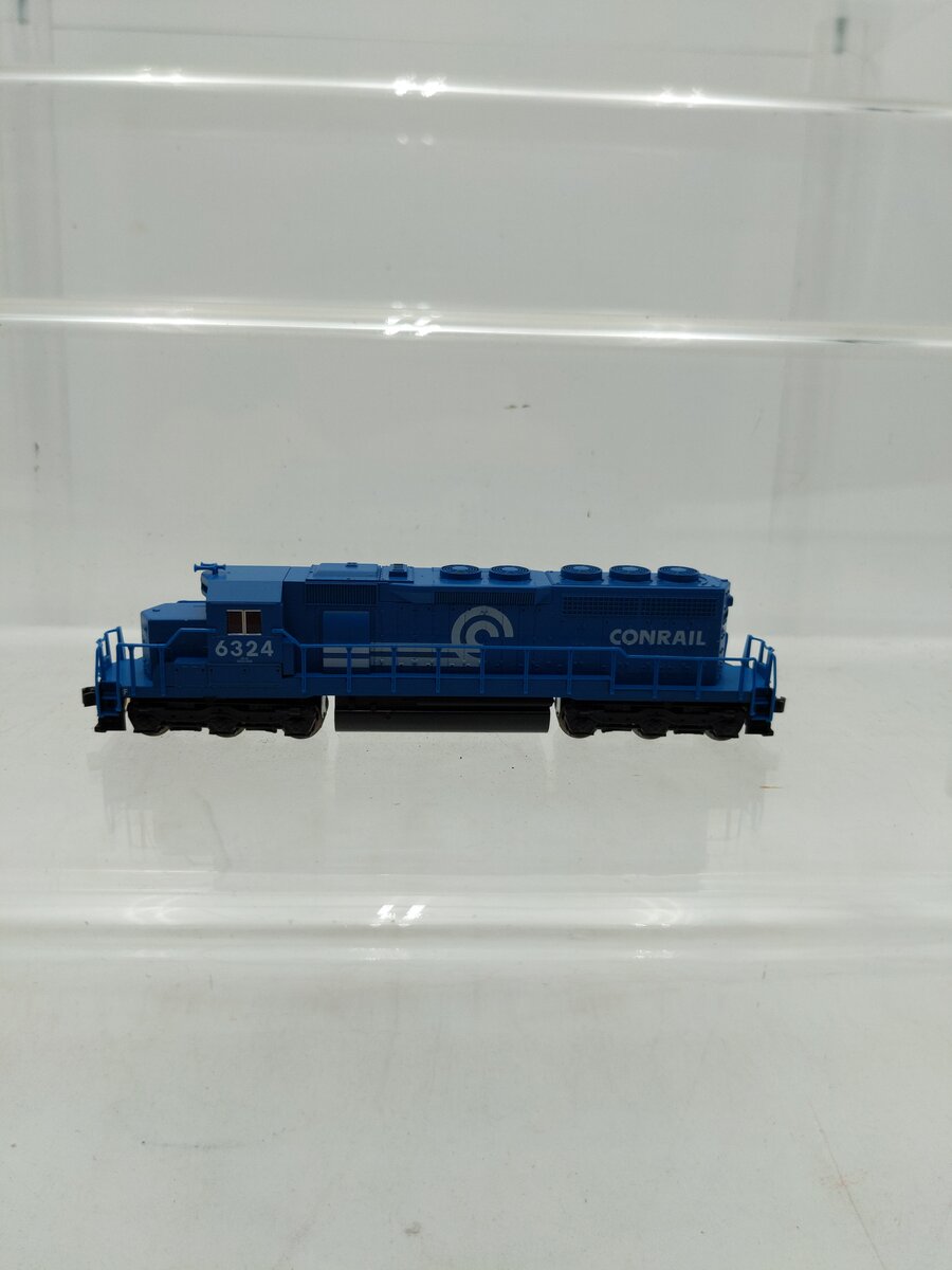Kato 176-2003 Conrail SD40 Powered Diesel Locomotive #6324