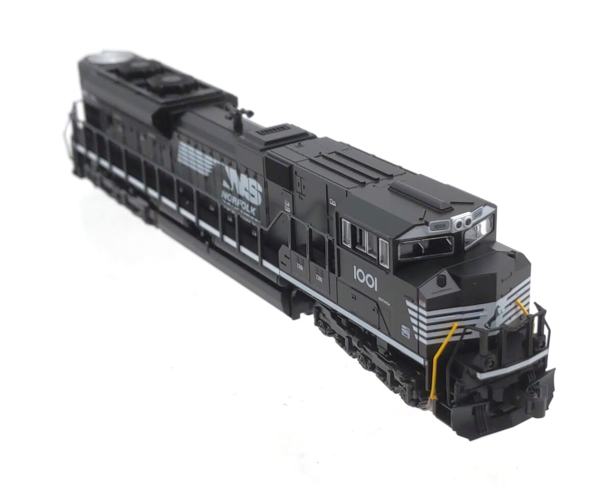 Kato 176-8513 N Norfolk Southern EMD SD70ACe Diesel Locomotive #1001