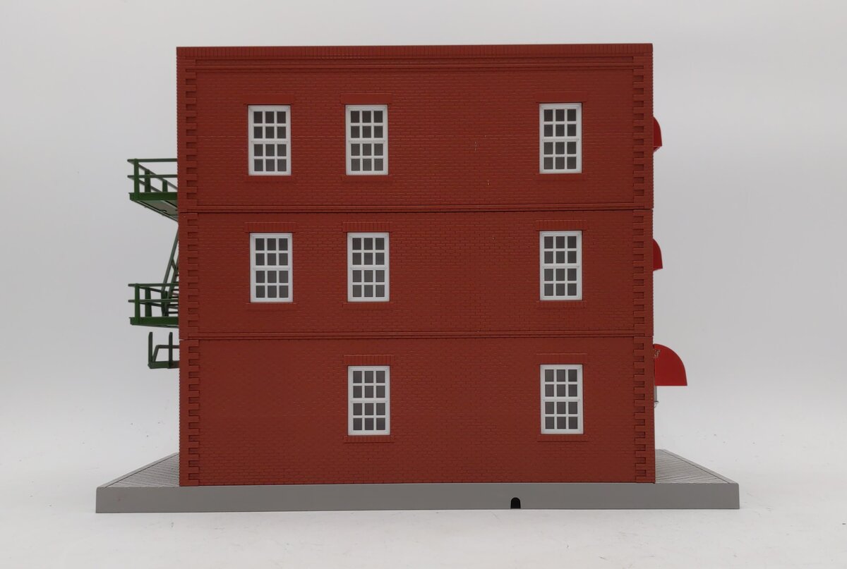 MTH 30-90541 O The Codfather Fish House 3-Story City Building
