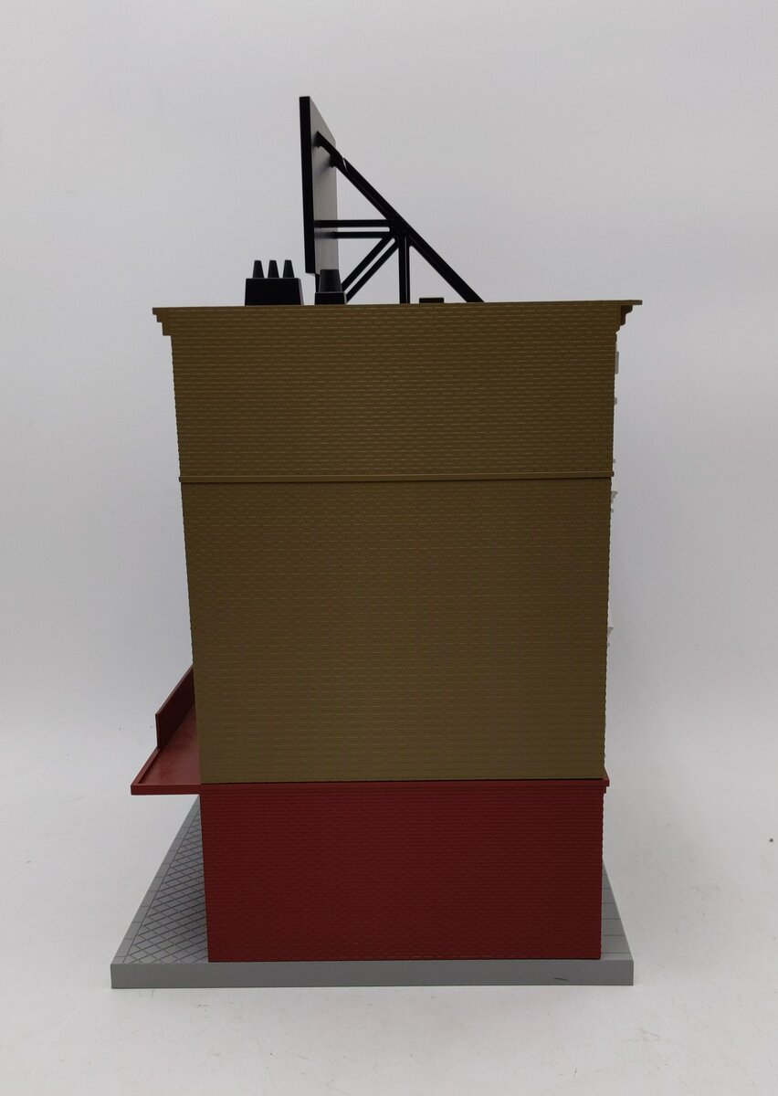 MTH 30-90347 O 4-Story Building Doolittle & Daily Retirement